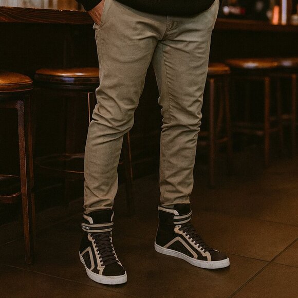 Hennessy x Jhung Yuro Other - Limited Edition Hennessy x Jhung Yuro Sneakers Sz 10 Brown White Leather Hi Top